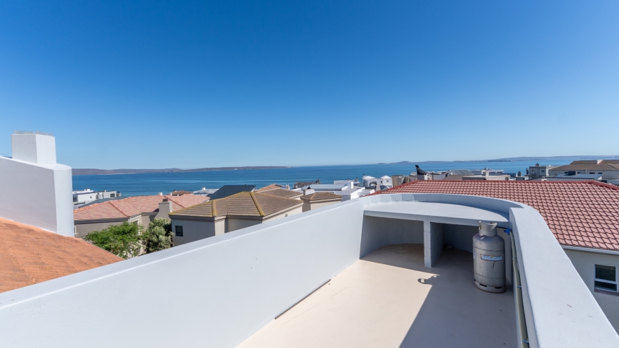 5 Bedroom Property for Sale in Calypso Beach Western Cape